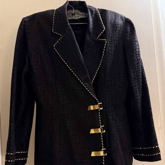 Vizio Dresses & Skirts - Vintage, elegant, black skirt suit, gold accents Vizia size 8